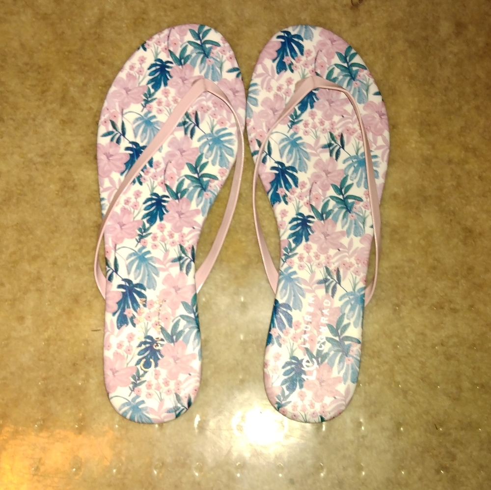 Lauren Conrad Floral Flip Flops